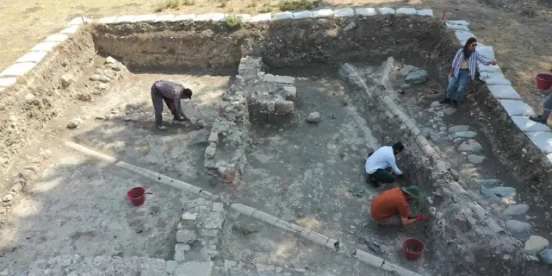 Antakya Antik Hipodrom Ve çevresindeki Kazı çalışmaları Devam Ediyor