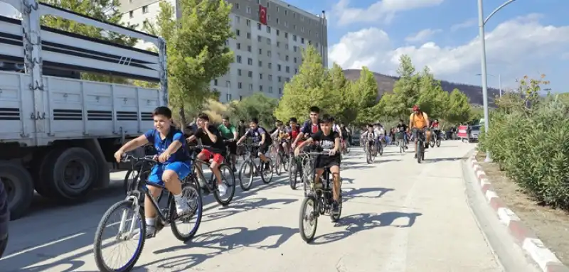 Hatay'da Yeşilay Bisiklet Turu Düzenledi