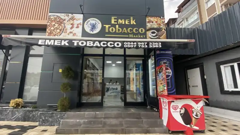 Dolabındaki ürünlerin çalınması Hatay'da Marketin Dondurma Güvenlik Kamerasında 