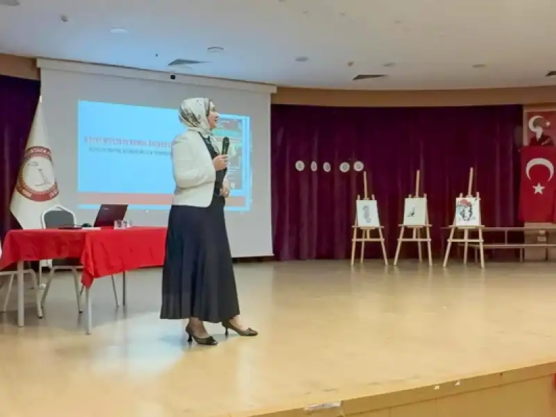 Reyhanlı Sosyal Bilimler MYO’da Bağımlılıkla Mücadele Konferansı Düzenlendi