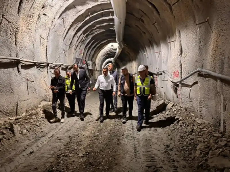 Depremlerin Vurduğu Hatay'da 11,2 Kilometrelik Atık Su Tüneli Inşa Ediliyor