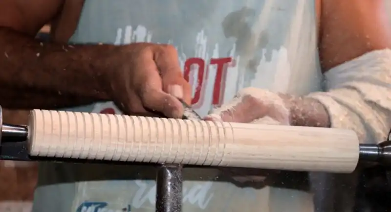 Ahşap Ayak Masaj Ve Refleksoloji Silindiriyle Doğal Rahatlama