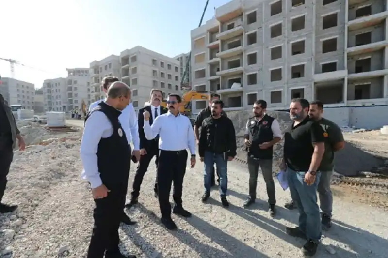 Hatay Antakya'da Afet Konutlarının Yapımı Sürüyor