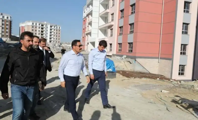 Hatay Antakya'da Afet Konutlarının Yapımı Sürüyor