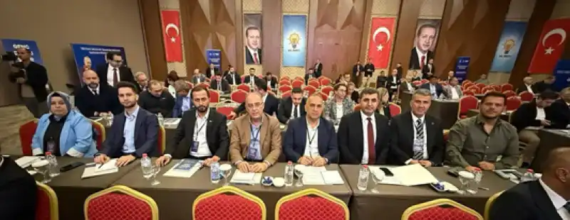 AK Parti Hatay Yönetimi Gaziantep’te Toplandı