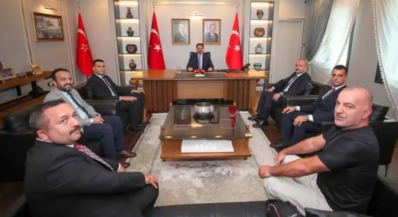 Vali Masatlı Ülkü Ocakları Heyetini Kabul Etti