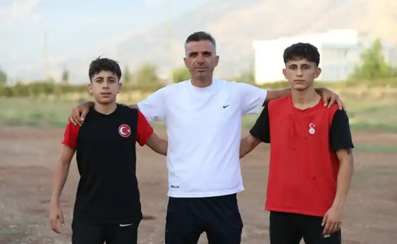 Güreşçi Kuzenlerin 