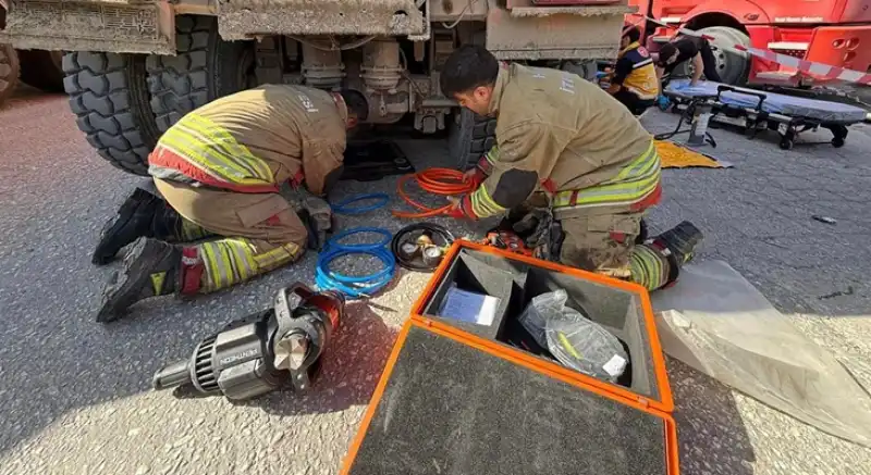 Hatay'da Kamyonun çarptığı Kişi Yaralandı