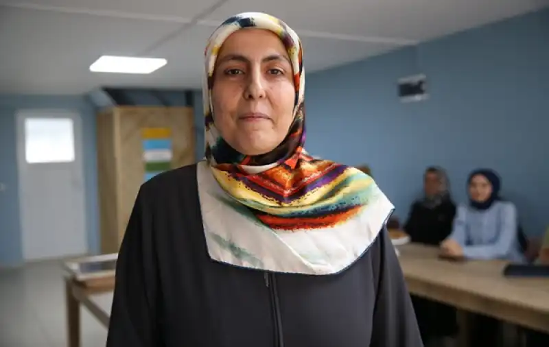 Hatay'da Kadınlar ücretsiz Kurslarla Yemek Ve Temizlik Malzemesi Yapımını öğreniyor 