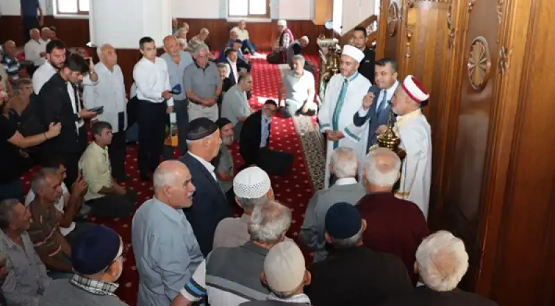 Hatay'da 49 Yıllık Meslek Hayatının Ardından Emekli Olan Imama Veda 