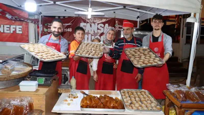 Zeytin Festivalinde Kömbe Kokusu Her Yeri Kapladı