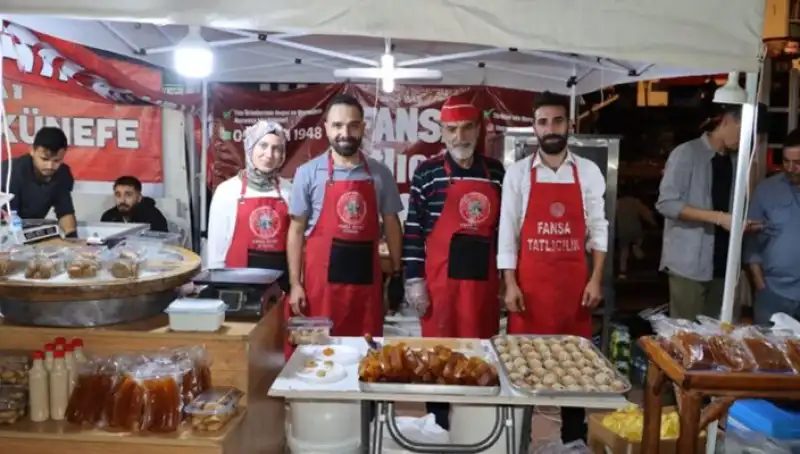 Zeytin Festivalinde Kömbe Kokusu Her Yeri Kapladı