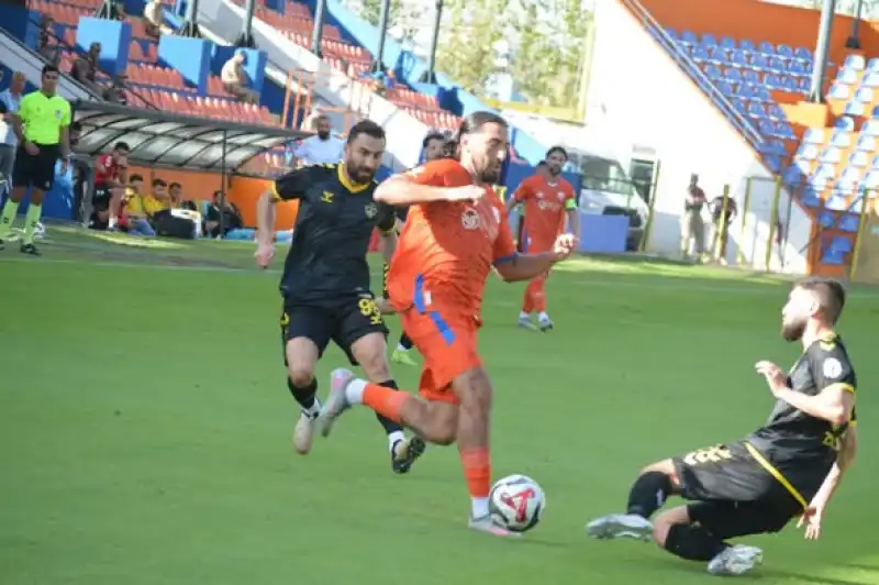 İskenderunspor Kazandıkça Coşuyor, Coşturuyor 2-0