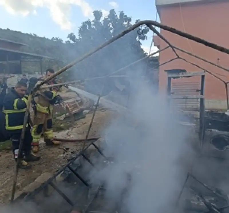 Hatay'da Konteynerde çıkan Yangında Bir Bebek öldü, Annesi Yaralandı