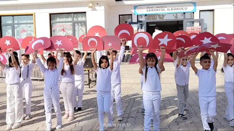 Serinyol İlkokulunda Cumhuriyet Coşkusu