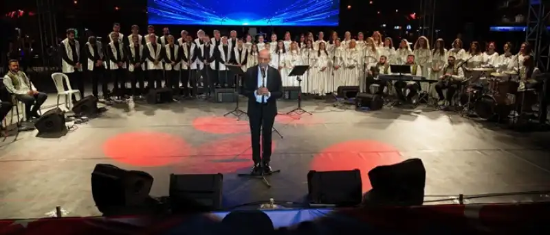 Medeniyetler Korosu’nun Cumhuriyet Konseri Mest Etti