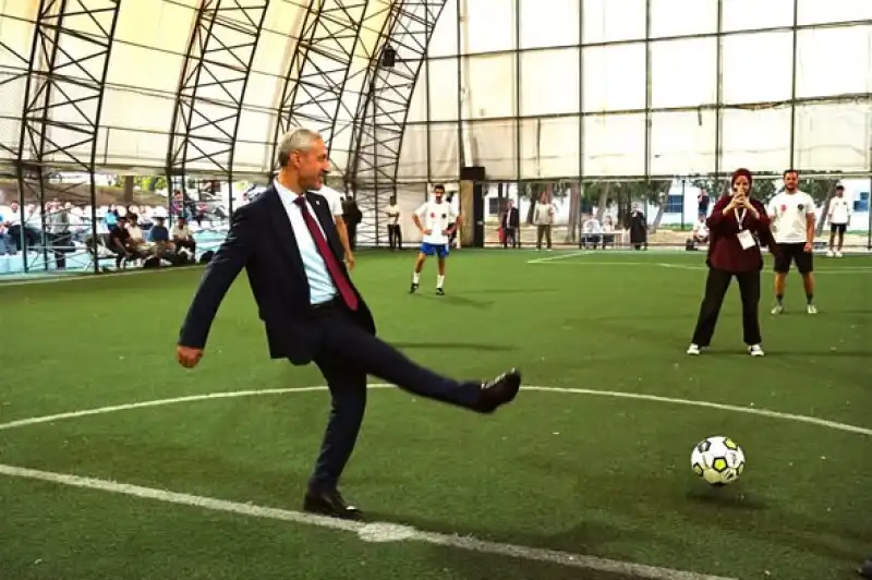 410 Sporcu 3 Branşta Yarıştı