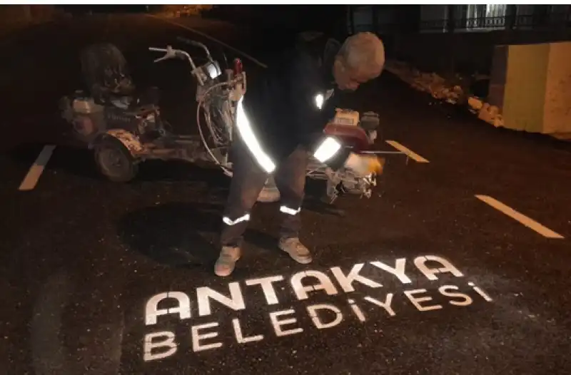 Fen Işleri Müdürlüğü Ekipleri Hafta Sonu Sahadaydı