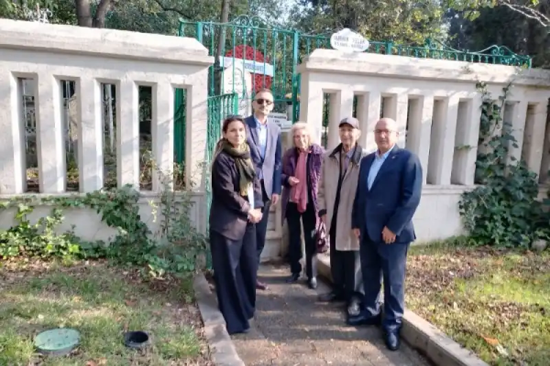 TGC önceki Başkanlarından Burhan Felek Mezarı Başında Anıldı