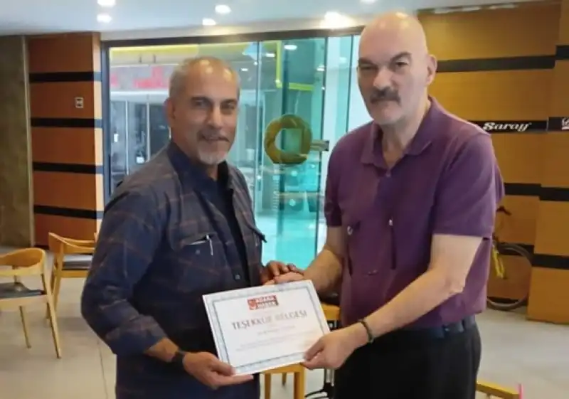 Gazeteci-Yazar Hüseyin Zorkun’a Anlamlı ödül...