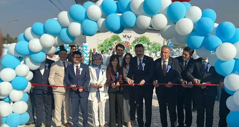 Hatay'da Sokak Hayvanları Bakım Ve Rehabilitasyon Merkezi Hizmete Açıldı