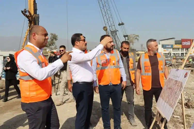 Hatay Valisi Masatlı, Yapımı Süren Kavşak çalışmalarını Inceledi  