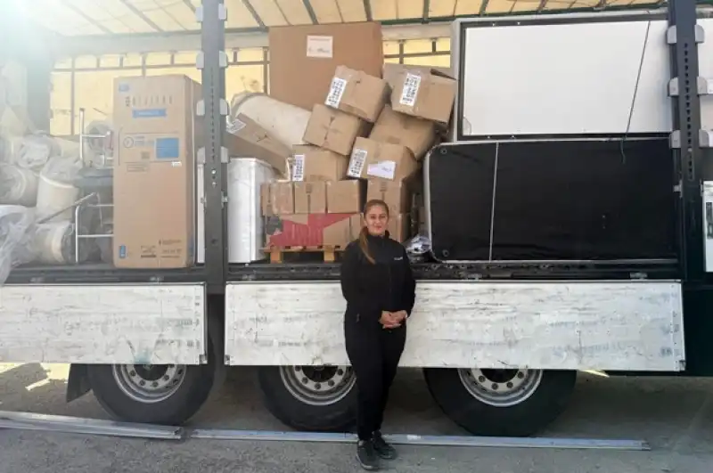 Depremzedelerin Ablasına Yardımlar Hız Kesmiyor