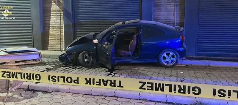 Hatay'da Otomobilin çarptığı Yaya Hayatını Kaybetti, Sürücü Yaralandı