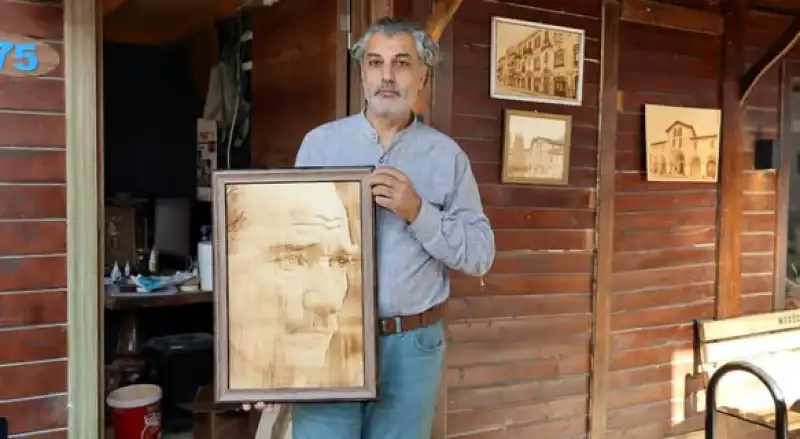 El Sanatçılarından Atatürk’e Vefa: Ulu Önder’i El Emeğiyle Yaşatıyorlar