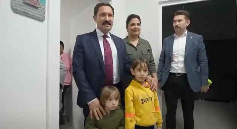 Hatay Valisi Tüm Engelleri Ortadan Kaldırıyor!