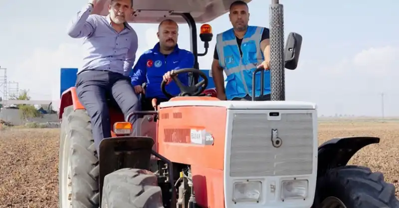 Ülkü Ocakları Hatay İl Başkanlığı, Ata Tohumu Buğdaylarını Toprakla Buluşturdu