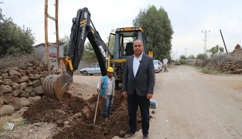 Kırıkhan’da Sürekli Arıza Yapan 25 Yıllık Su Hattı Yenilendi