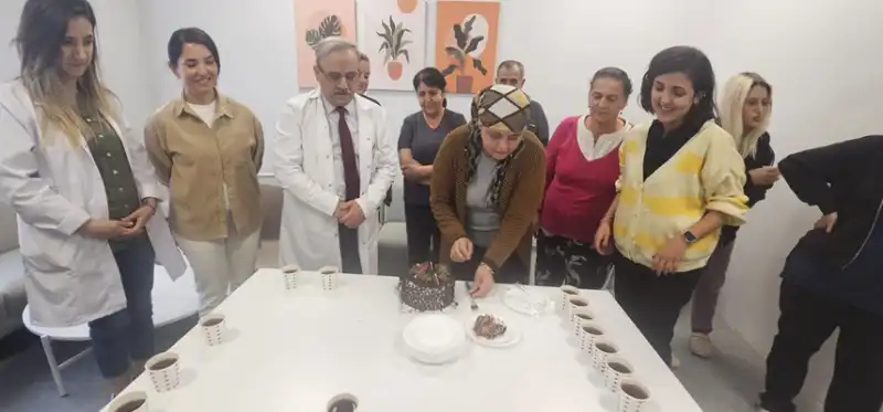 Defne Devlet Hastanesi'nde Hasta Ve Yakınlarına El Sanatları Kursu Veriliyor