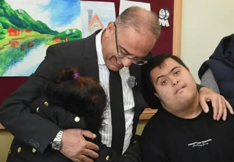 Deprem Sonrası Eşyaları Kaybolan Okula Ekipman Desteği