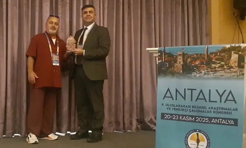 Prof. Dr. Sedat Cereci'nin Hatay Çalışmalarına Ödül