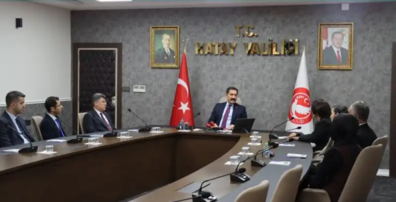 Hatay Valisi Masatlı Deprem Yaralarının Sarılmasına Katkı Sunan öğretmenleri Ağırladı