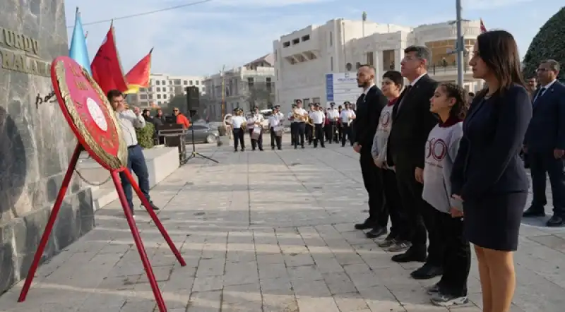 Hatay’da Öğretmenler Günü Kutlandı