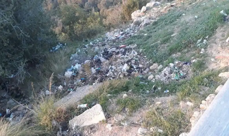 Döver Seyir Terasında Çevre Kirliliği Tepki Çekiyor