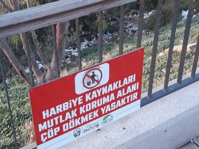 Döver Seyir Terasında Çevre Kirliliği Tepki Çekiyor