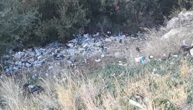 Döver Seyir Terasında Çevre Kirliliği Tepki Çekiyor