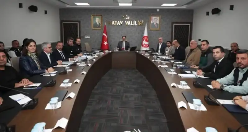 Hatay’da TOKİ Afet Konutları Değerlendirme Toplantısı Gerçekleşti