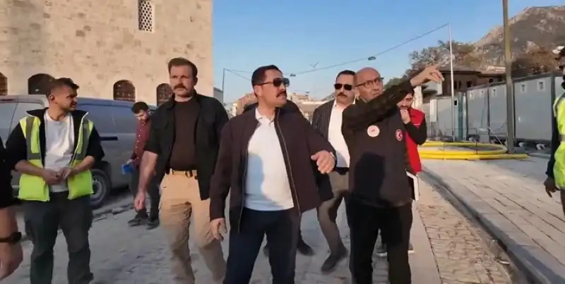 Antakya’da Kurtuluş Caddesi Ayağa Kalkıyor!