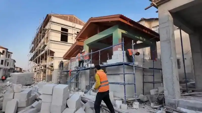 Antakya’da Kurtuluş Caddesi Ayağa Kalkıyor!