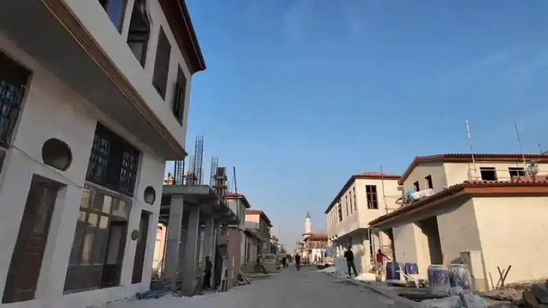 Antakya’da Kurtuluş Caddesi Ayağa Kalkıyor!