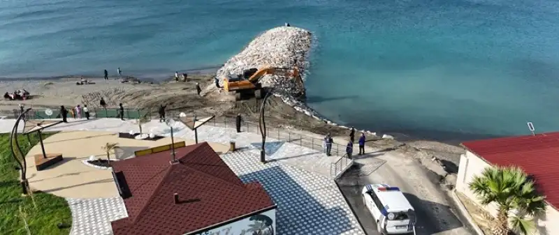 HBB’den Arsuz’a 70 Metrelik Mendirek