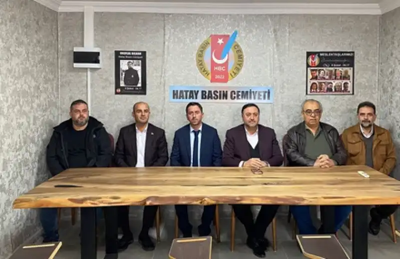 Deniz Dede Seçim Startını Gazeteciler Cemiyetlerinden Verdi