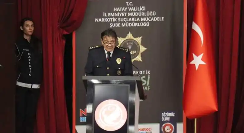 Hatay’da ‘En İyi Narkotik Polisi: Anne’