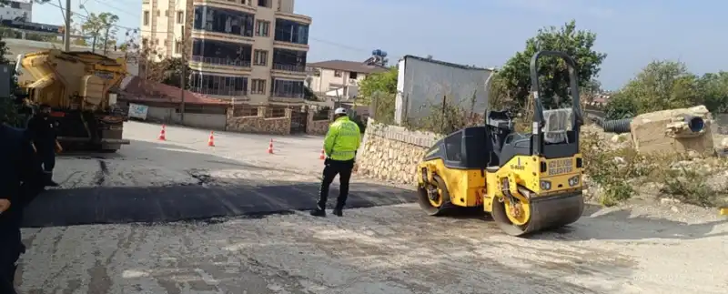 Samandağ'da Yaya Yolu Ve Okul önlerine Kasis Yerleştirildi