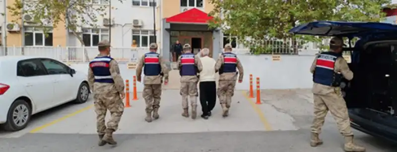 Hatay'da Eşini Baltayla öldürerek Evin Banyosuna Gömen Zanlı Tutuklandı