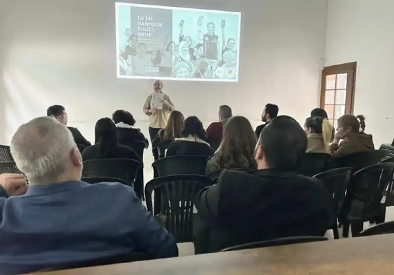 “En İyi Narkotik Polisi: Anne” Projesi Defne’de Yoğun İlgi Gördü